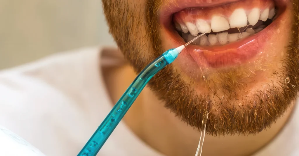 Ирригатор для зубов и протезов